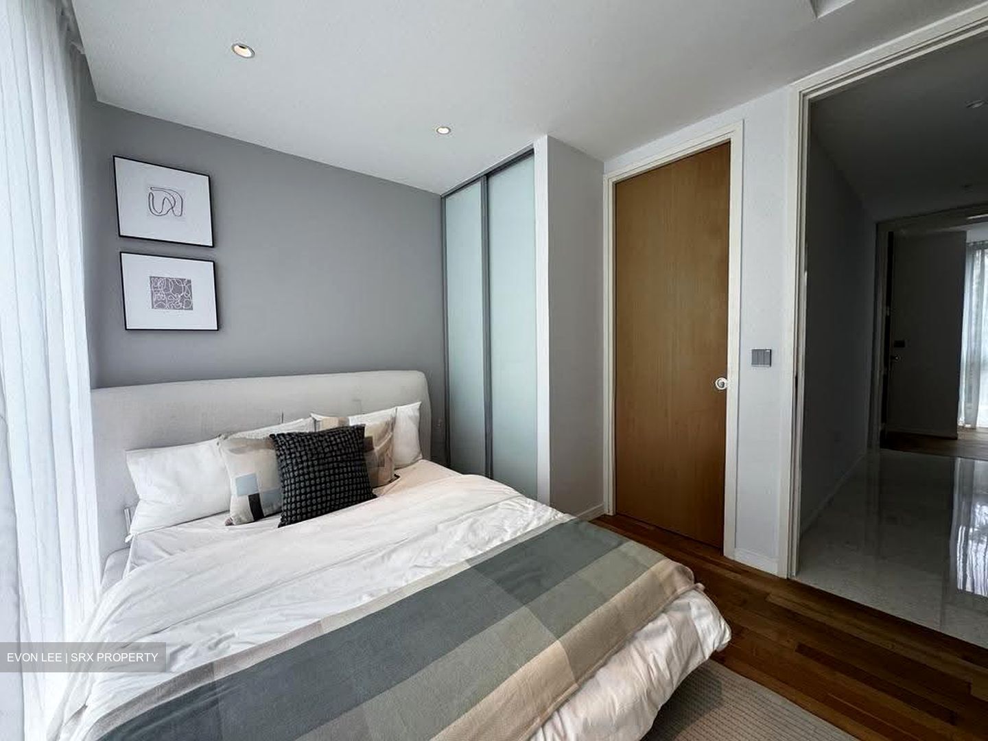 Miltonia Close (D27), Terrace #611080261